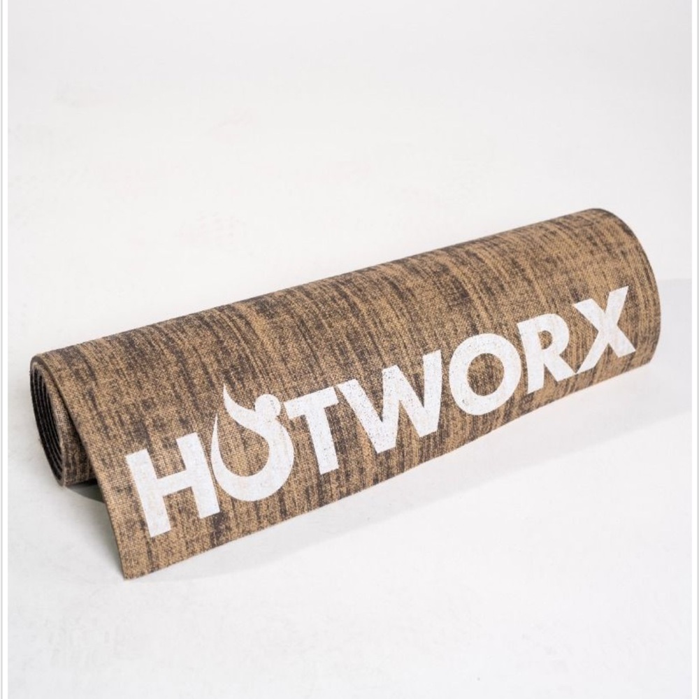 Hotworx yoga mat and towel - Like New